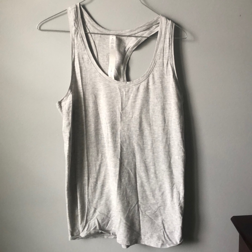 Lululemon workout top